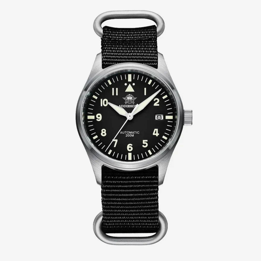 Vanefield Automatic 200M in black with the black NATO strap