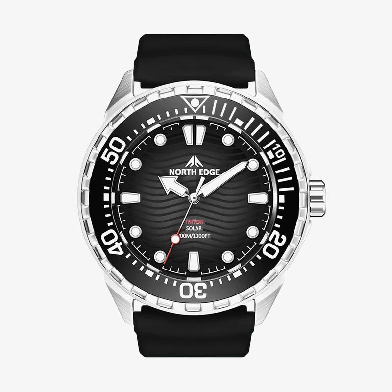 Vanefield Quartzo 300 in black with the rubber strap, front view