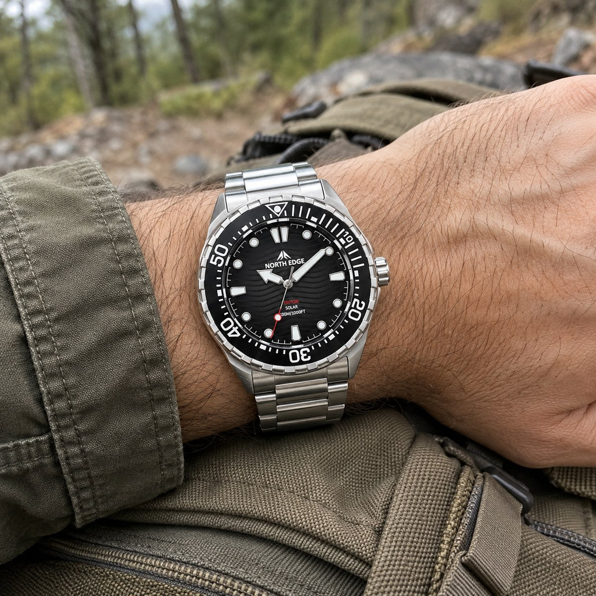 Vanefield Quartzo 300 Black (Steel) on wrist