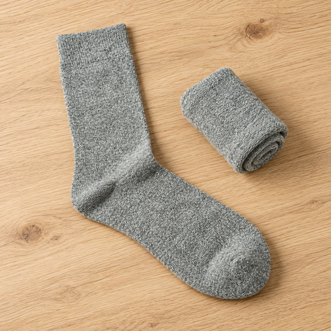 Vanefield knitted merino wool socks in gray, pair standing