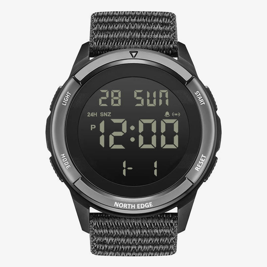 Vanefield Watch 45 in black, front view