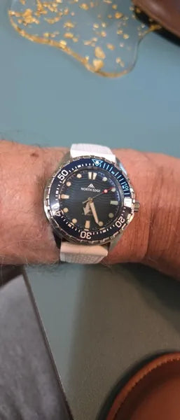 Vanefield Quartzo 300 worn by a customer