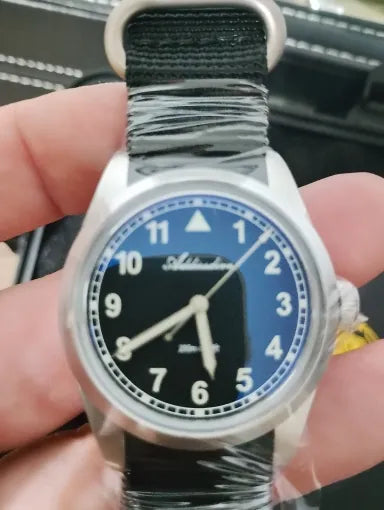Vanefield Field Watch 38 worn by a customer