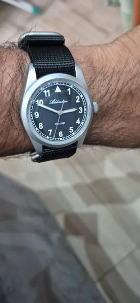 Vanefield Field Watch 38 worn by a customer