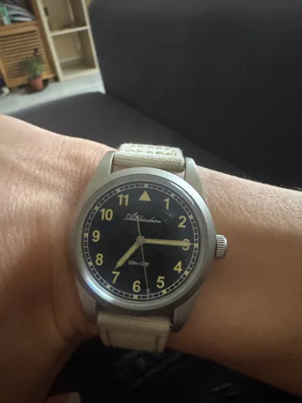 Vanefield Field Watch 38 worn by a verified reviewer