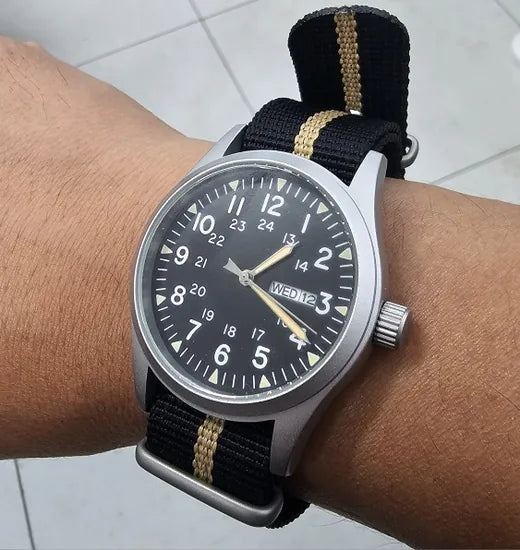 Vanefield Watch 4.1 worn by a customer