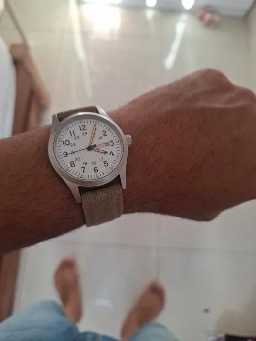 Vanefield Watch 4.1 worn by a customer