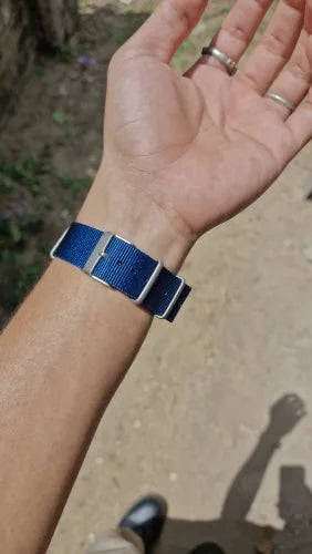 Vanefield Watch 4.1 worn by a customer