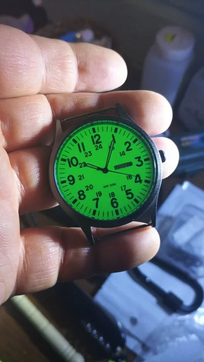 Vanefield Watch 4.1 worn by a customer