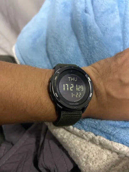 Vanefield Watch 45 worn by a customer