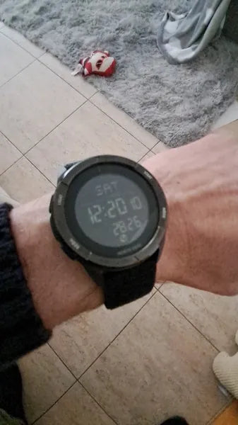 Vanefield Watch 45 worn by a customer