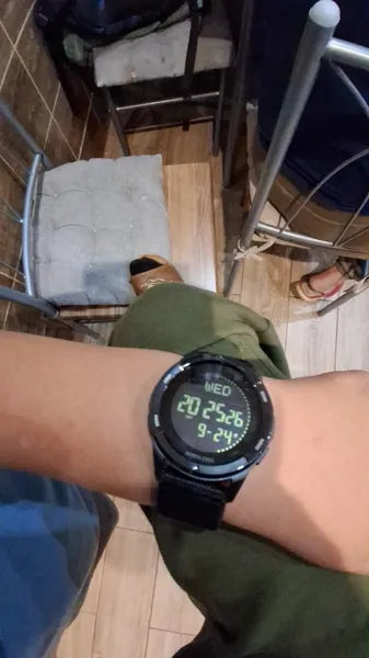 Vanefield Watch 45 worn by a verified reviewer