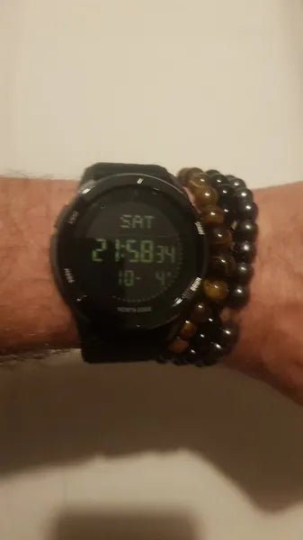 Vanefield Watch 45 worn by a customer