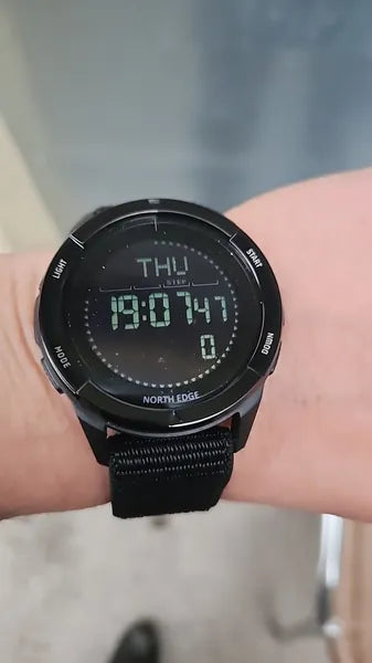 Vanefield Watch 45 worn by a customer