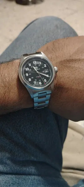 Vanefield Automatic 200M worn by a customer