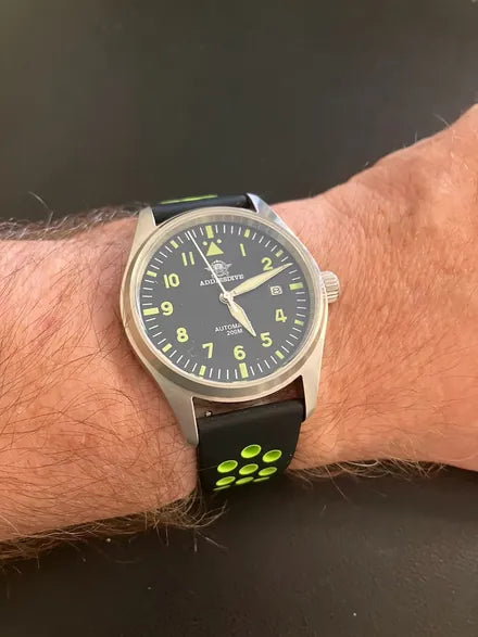 Vanefield Automatic 200M worn by a verified reviewer