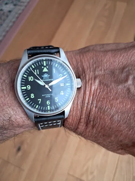 Vanefield Automatic 200M worn by a verified reviewer