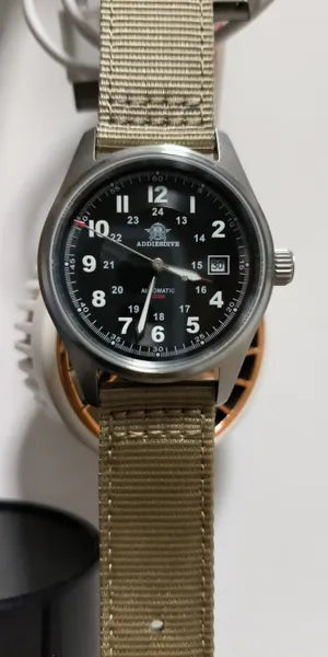 Vanefield Automatic 200M worn by a customer