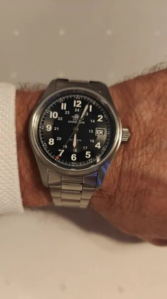 Vanefield Automatic 200M worn by a customer